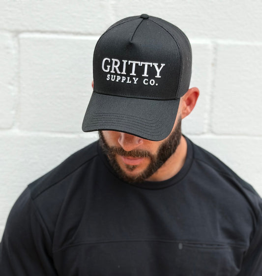 Gritty Classic Trucker – Black/White